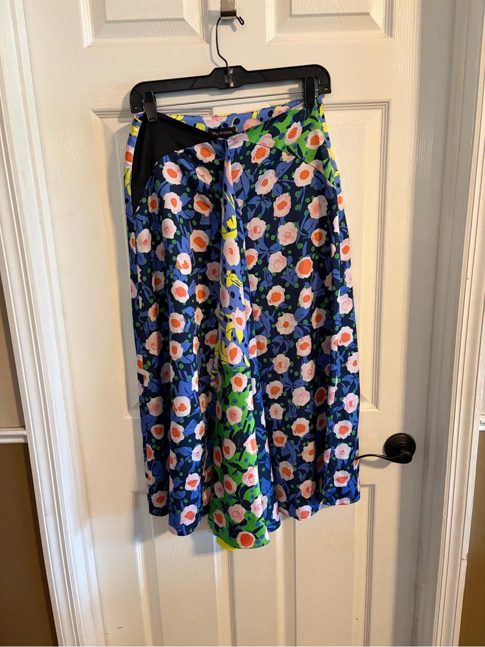 🌸 Stine Goya Lilah Floral Colorblock Midi Skirt